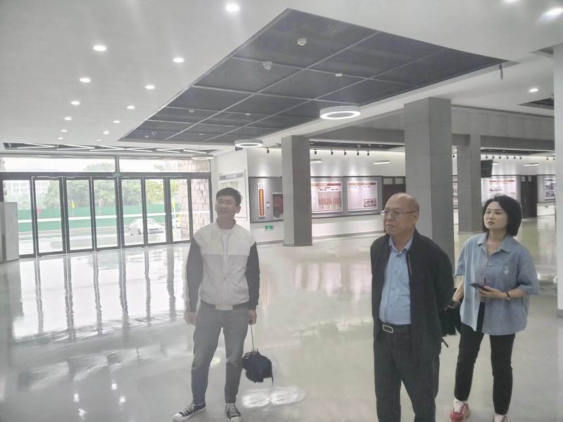 公司劉董事長(zhǎng)、陳總等人赴河南科技大學(xué)考察交流